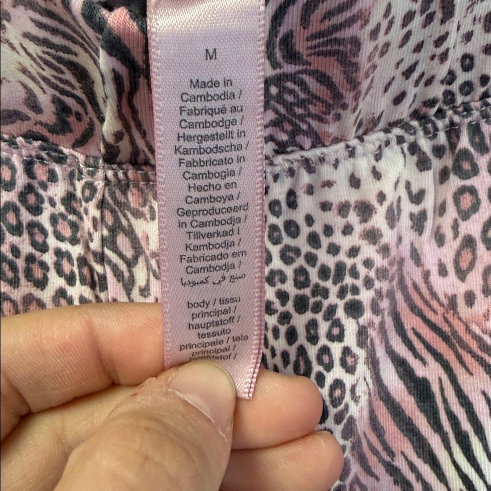 NWT SKIMS Sleep Long Sleep Set *New Print* - Picture 8 of 13